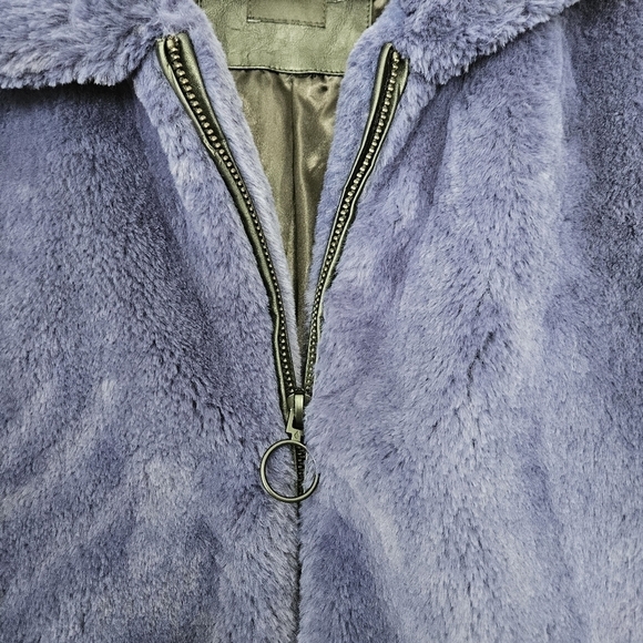 Volcom purple faux fur oversized bomber jacket size XL - Picture 7 of 10